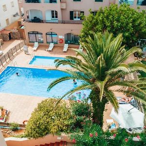 Apartamentos Royal Life